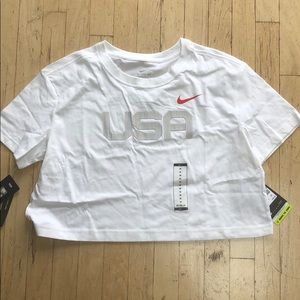 Nike USA cropped t shit.